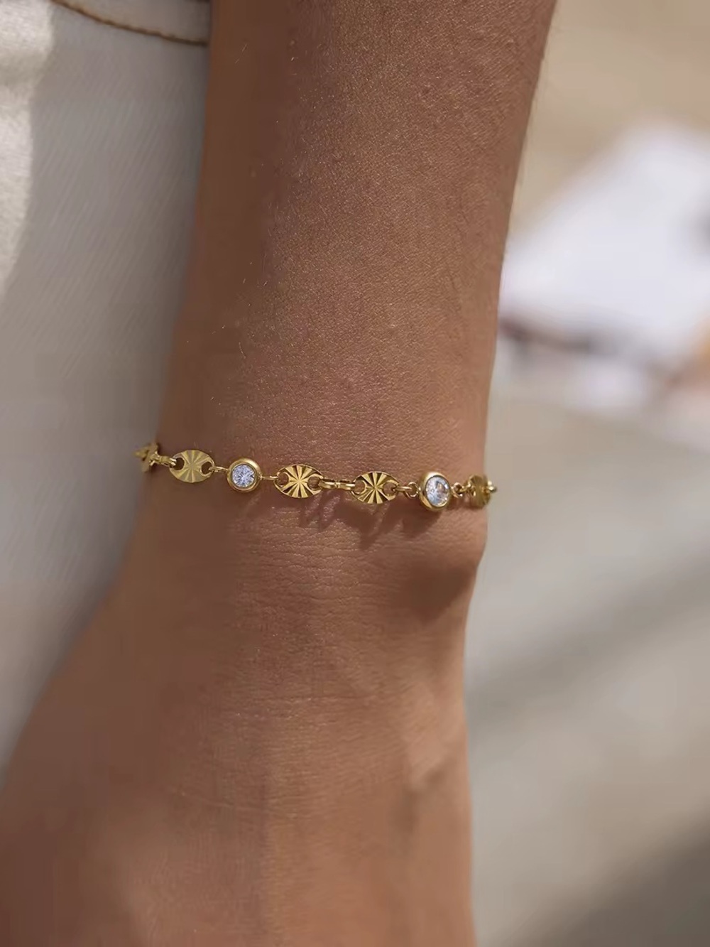 18K Gold Plated Crystal & Starburst Disc Bracelet